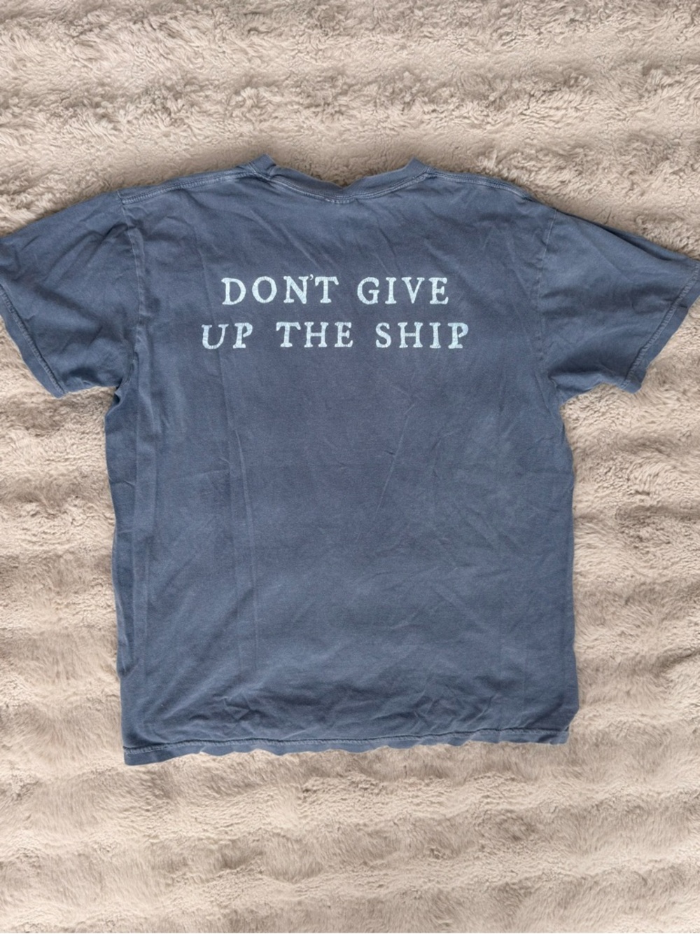 Men's Navy Blue Seaside 'Don't Give Up The Ship' Short Sleeve Tee